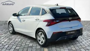 Hyundai i20 III 1,2 MPi Comfort Link NAV NBA PDC RFK SHA Bild 2
