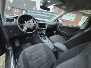 Volkswagen Tiguan Allspace Tiguan Allspace 2.0 TDI SCR 4Motion DSG R-Line / Highline Bild 2