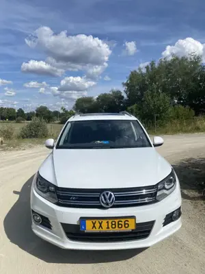 Volkswagen Tiguan 2.0 TDI DPF 4Motion BlueMotion Techn. DSG Sport  Style