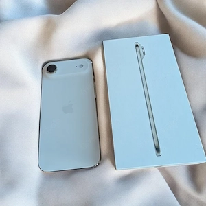 Apple iPhone Air 256GB 