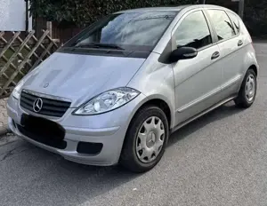 Mercedes-Benz A 160 Scheckheft 2.Hand VHB AHK Pano