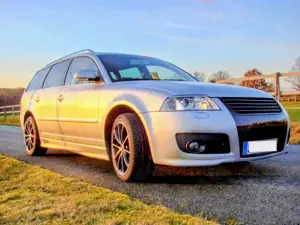 Volkswagen Passat Variant Passat Variant Diesel 2.5 TDI V6 Highline Bild 2