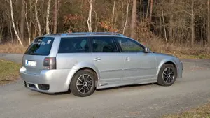 Volkswagen Passat Variant Passat Variant Diesel 2.5 TDI V6 Highline Bild 4