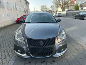 Suzuki Kizashi Sport 4x4 Bild 5