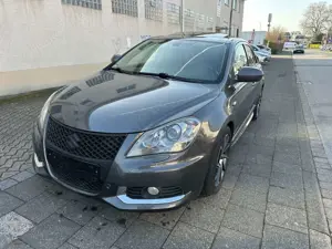 Suzuki Kizashi Sport 4x4 Bild 4