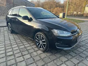 Volkswagen Golf VII Variant Highline/AHK/Kamera/Carplay Bild 2