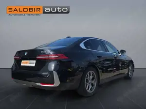 BMW 520 d Limousine Leder Head up HK 360° Virtual Bild 5
