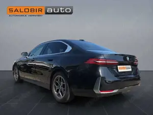 BMW 520 d Limousine Leder Head up HK 360° Virtual Bild 3