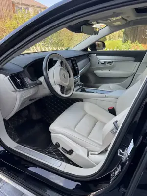 Volvo V90 Bild 2
