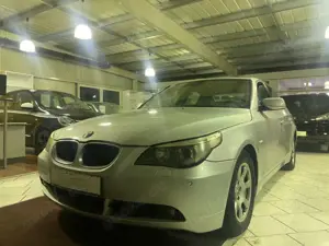 BMW 525 i*AUTOMATIK*LEDER*PDC*XENON*SCHIEBEDACH