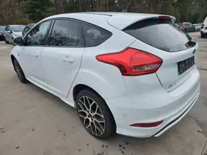 Ford Focus Lim. ST-Line