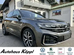 Volkswagen Touareg R-Line 3.0 V6 TDI 4Motion 20" Pano AHK