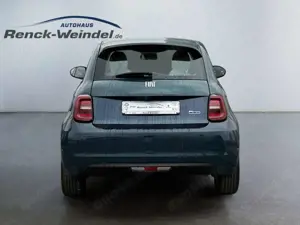Fiat 500e Icon 42kWh Navi Klimaautom SHZ PDCv+h Apple CarPla Bild 4