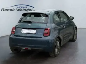 Fiat 500e Icon 42kWh Navi Klimaautom SHZ PDCv+h Apple CarPla Bild 5