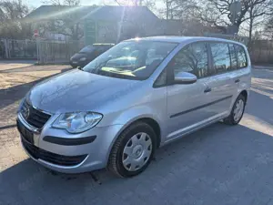 Volkswagen Touran Conceptline,Automatik,Facelift Modell2010