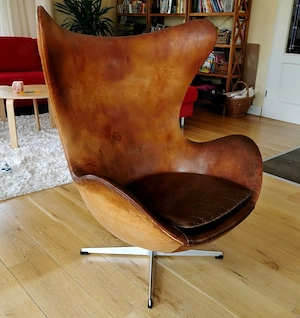 Ei Sessel - Arne Jacobsen - 1966 - Cognac Leder