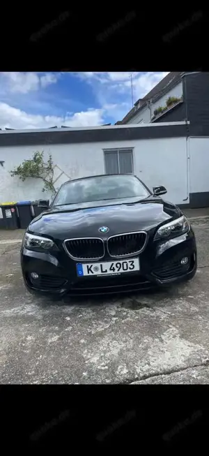 BMW 218 218 i Advantage AUTOMATIK LEDER NAVI Bild 2