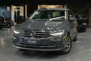 Volkswagen Tiguan Life *Kamera*Automatik*ACC*AHK*MwSt*