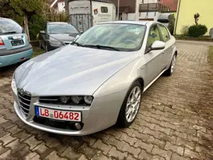 Alfa Romeo 159 3.2 JTS V6 24 V Q4 Allrad 260 PS Vollleder