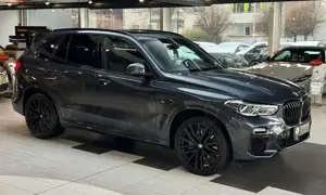 BMW X5 M i *Pano-Sky*StHzg*Bowers  Wilkins* 22" Bild 5