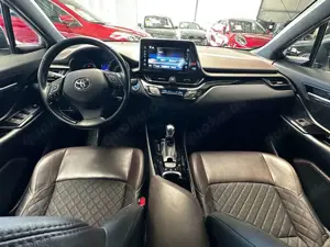 Toyota C-HR Hybrid Lounge,AHK,LED,KAMERA,SCHECKHEFT, Bild 2