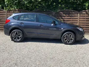 Subaru XV 2.0D 4x4 Allrad Klimaautomatik Parkhilfe Bild 3