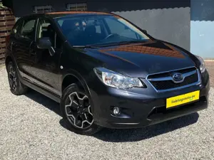 Subaru XV 2.0D 4x4 Allrad Klimaautomatik Parkhilfe Bild 2
