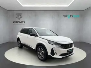 Peugeot 5008 Allure Pack 1.2 PT 130 7-Sitzer LED Navi Digitales