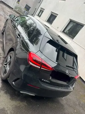 Mercedes-Benz A 250 A 250 e (177.086) Bild 3