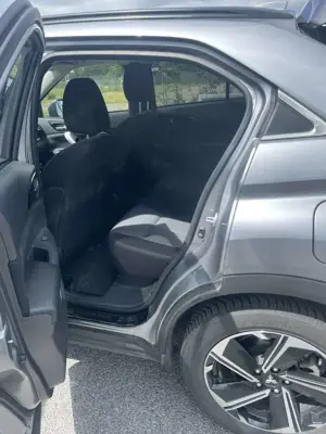 Mitsubishi Eclipse Cross Plug-In Hybrid 4WD Basis