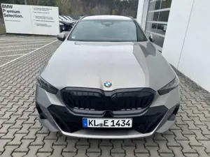 BMW 540 d xDrive Touring Sportpaket HUD AHK-klappbar AHK N Bild 4