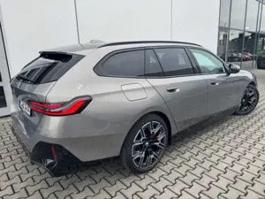 BMW 540 d xDrive Touring Sportpaket HUD AHK-klappbar AHK N Bild 2