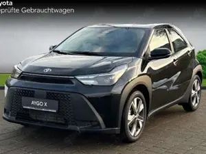 Toyota Aygo X Hybrid Active Kamera Carplay SHZ ACC 17 Zoll Alu