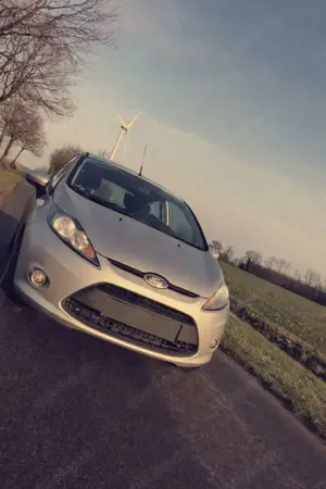 Ford Fiesta Champions Edition