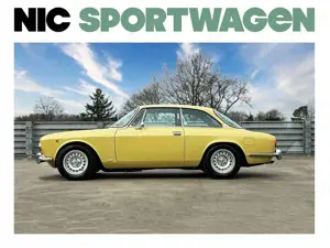 Alfa Romeo GTV 2000 GT Veloce "Giallo Piper" (gelb)