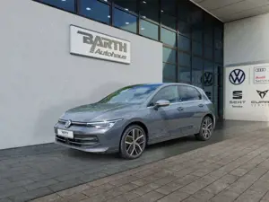 Volkswagen Golf EDITION 50 1.5 eTSI+DSG+PANO+LED+NAVI+AHK+A