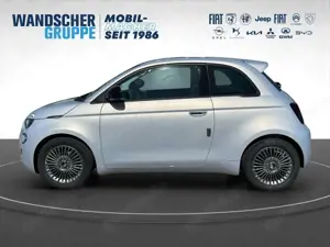 Fiat 500 Hybrid Icon KAMERA SHZ ARMLEHNE PDC CARPLAY Bild 4