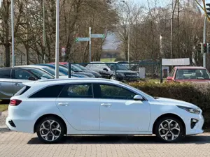 Kia Ceed SW / cee'd SW 1,6 CRDI  Automatik Bild 4
