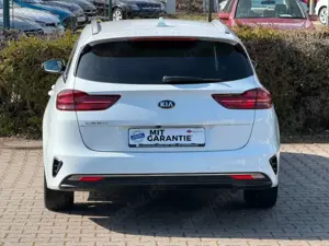 Kia Ceed SW / cee'd SW 1,6 CRDI  Automatik Bild 5