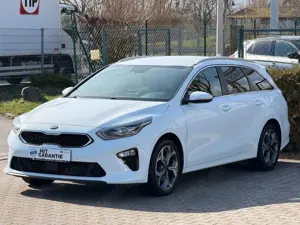 Kia Ceed SW / cee'd SW 1,6 CRDI  Automatik Bild 2