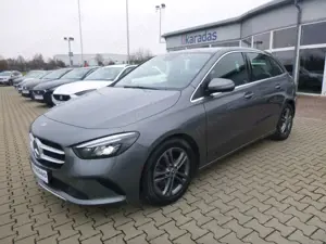 Mercedes-Benz B 180 AUT/AHK/NAV/KAM/PDC/LED