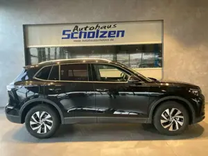 Volkswagen Tiguan 1.5 eTSI DSG Life AHK ACC 5JG Kessy Bild 2