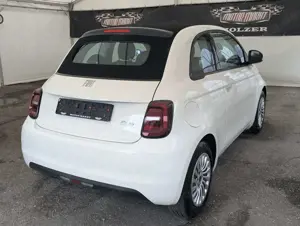 Fiat 500e Cabrio/Carplay/Spurass./Tempomat/ Bild 3