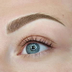 Permanent makeup( Augenbrauen, Lippen)