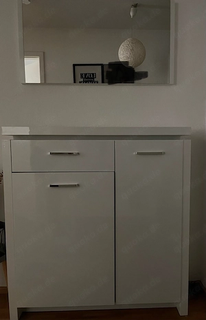 Flurkommode in weiß mit Spiegel 