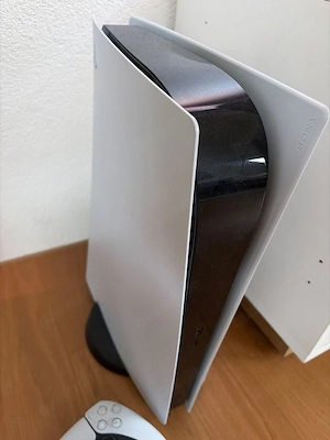 PS5 inkl. Controller und Karton