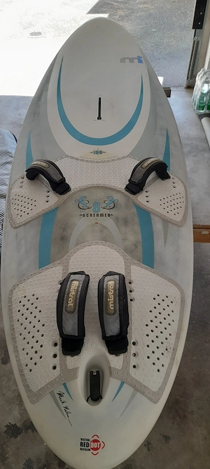 Windsurfen ist ein Lebensgefühl. Hier ist das Material, das du brauchst.