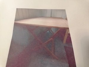 Sitzgarnitur - Vier Stühle mit Tisch & Sitzkissen zu verkaufen Bild 3
