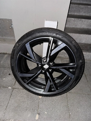 Komplettrad (neu) 225 40R19 XL 93Y