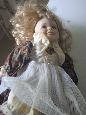 Verkaufe Porzellan Puppe 